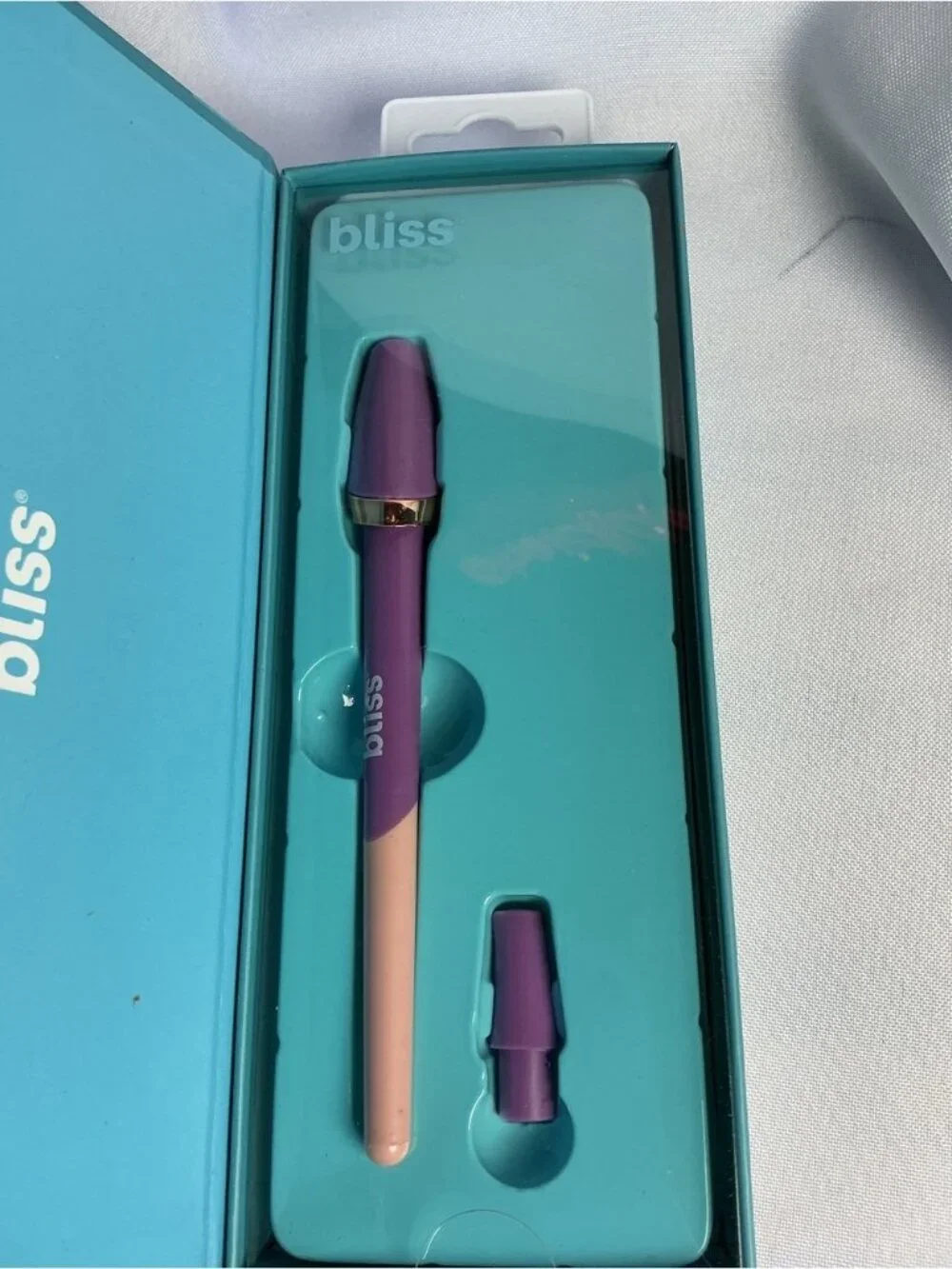 ★ Bliss Smooth Ya Later Stray Hair Remover Facial Hair Tool NIB (Copy)